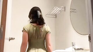 What a talented girl she moving her body