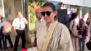 Lady superstar Nayanthara was spotted at domestic airport #nayanthara #short #shorts #trending #viral #bollywood #viralshorts