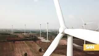 Wind power set records in 2023, but offshore projects lagged behind