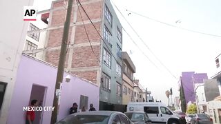 Mexico City seeks to downplay the case of a serial killer suspect who kept women's remains in his ro.