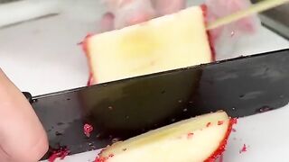 Stress relieving iced candy apples #healing food #iced candy apples #one bite to eat you up #ice candy apples to a bunch #extreme comfort