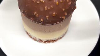 Put chocolate! #healing food #chocolate #sweet tooth #chocolate cake #popping cake