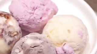 So that's how you eat ice cream. #Ice cream