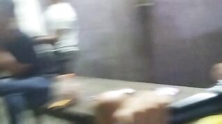 Lucu sekali wajah teman ini