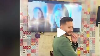 المداح بيشاهد الحلقه الاخيرة بنفسه