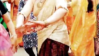 Vrindavan iskcon bhajan dance