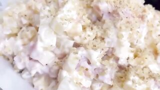 Пикантный салат с ананасом