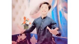 خان
