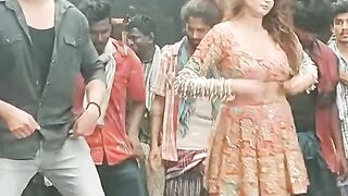 This is how Ragini Dwivedi danced with Gajarama Hero_#ragini #raginidwivedi.