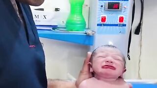 Bayi marah