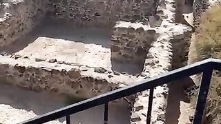 New_house_founded_underground_during_construction._مدینہ_منورہ_زمین_میںں_ایک_صحابی_کا_گھر_دریافت_ہوا