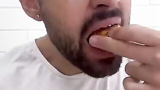 A comerr