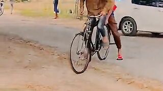 Bechary ko choor dya ???? funny video ????