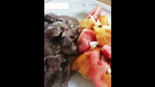 Гуляш из печени
