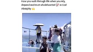 See this small Girl, just watch the kid