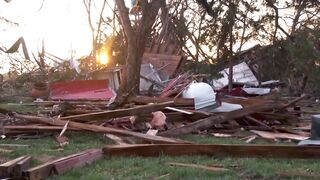 Tornadoes in Nebraska, Iowa wreak havoc in Midwest