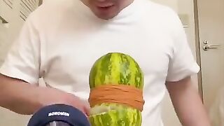 گم تحتاج لي تنفجر