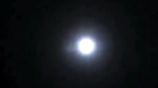 مشاهد مذهله للقمر Amazing views of the moon