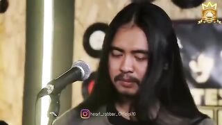 This popular Indonesian song called “Love for parents”