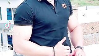 Singer song video