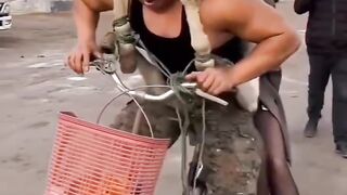 Ohhh my God this vedeo  comedy is amazing