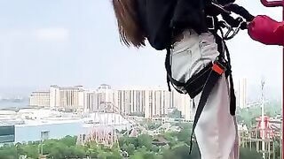 هذا انتحار..  مغامرااات