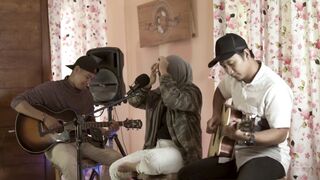 Menemukanmu - Seventeen Cover Live Akustik