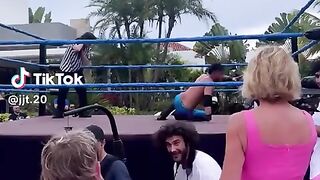 Oliver Tree sighting at Logan Paul’s gender reveal