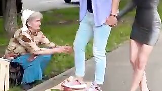 لاتحزن ممكن يكون فيها خير