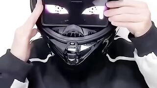 Helmet attitude boy