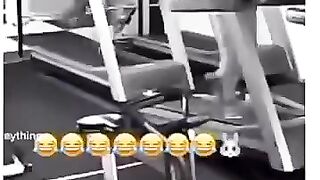 En su primar diaen el gum