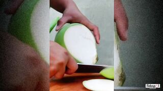 HOW TO PEEL AN AMAZING FRUIT