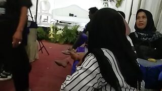 Acara resepsi pernikahan teman