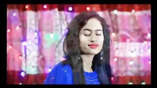 ক্লাস তেনে পড়তাম যখন