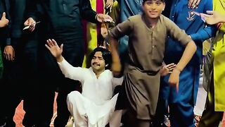خان