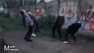 Extraños y Aterradores