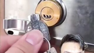 هتعمل ايه لو المفتاح انكسر في الكالون