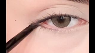 Winged eye liner  . Eye makeup ???? tutorial