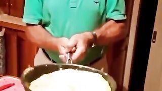 FOOD FIGHT!!