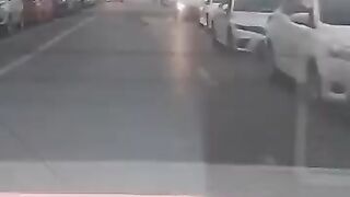 الاشياء التي لايجب الاحتفاظ بيها داخل السيارة. اصحاب السيارات