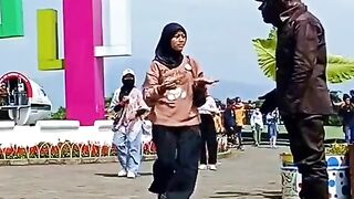 very beautiful video busharman prayink with beautiful   PLEASE like it