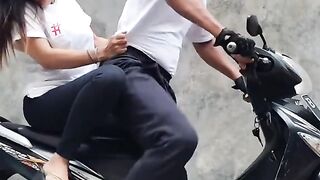 Engkol Motor Menurut Irama Dangdut