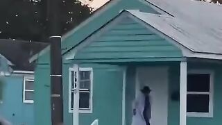 That moonwalk tho