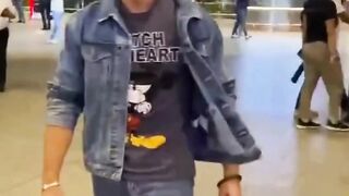 Taaha Shah Spotted at Airport #taahashah #short #shorts #trending #viral #bollywood #viralshorts