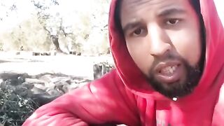 الغربة للرجال فقط