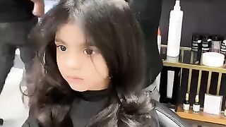 Munazah signature style