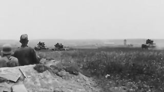 НЕМСКИ ТАНКОВЕ СРЕЩУ РУСКИТЕ Т-26 1941 Г