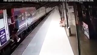 Cop narrowly rescues dude stuck between train and platform