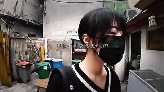 The-Japanese-boss-was-surprised-Eating-ramen-a-hidden-alley-restaurant