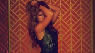 KAROL G_ Rosalia_ Shakira - Quédate con Ella (Музыкальное видео)(720P_HD).